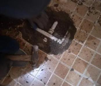 江油卫生间漏水维修公司为您分享下卫生间渗水如何处理及注意事项